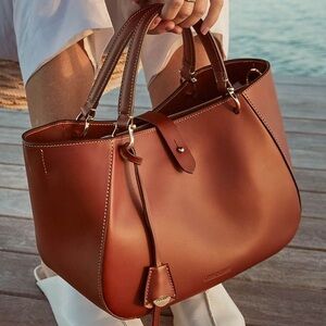 Meet your Posher, Maggie! 💃🏼